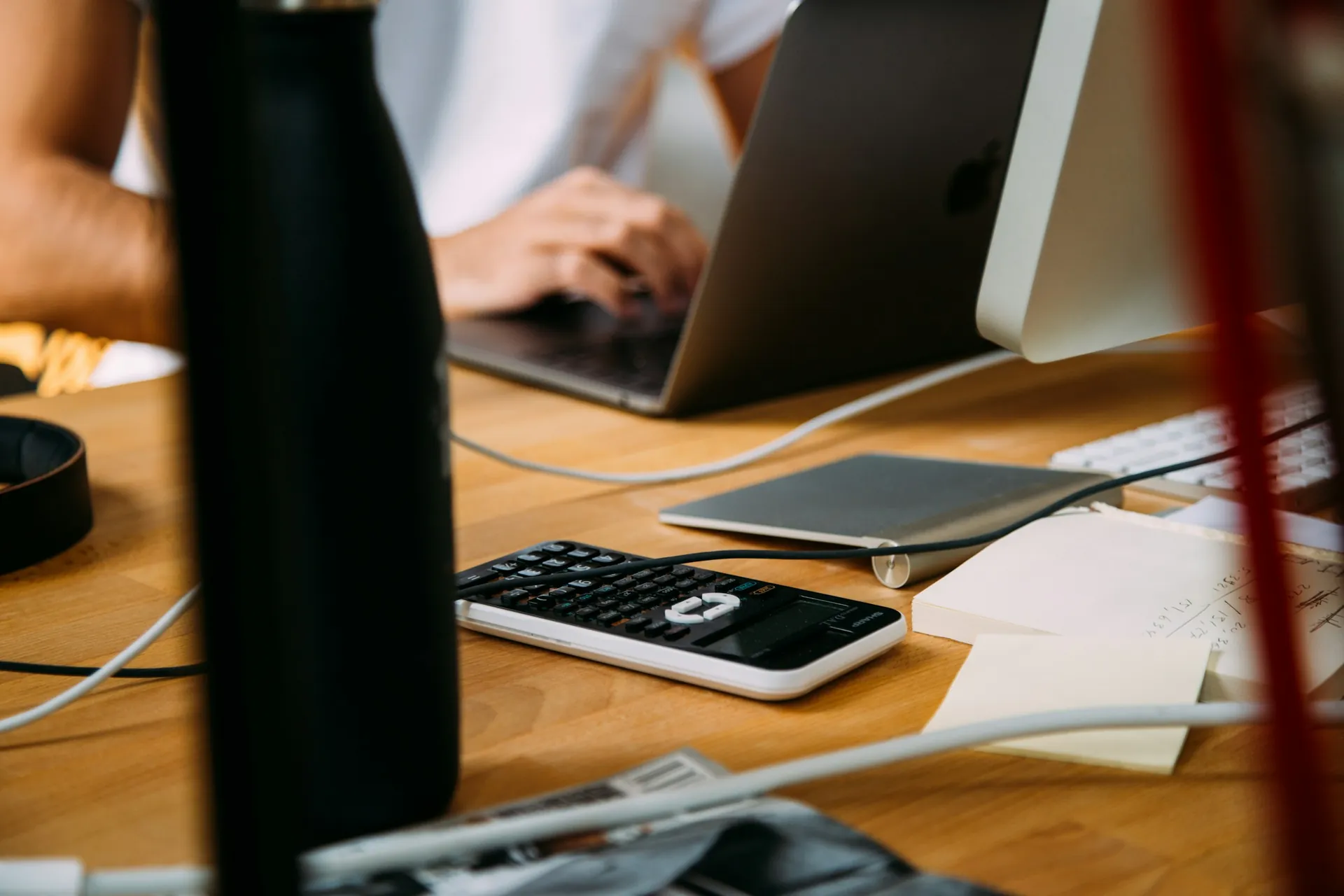 Portage salarial : compatibilité avec les métiers réglementés